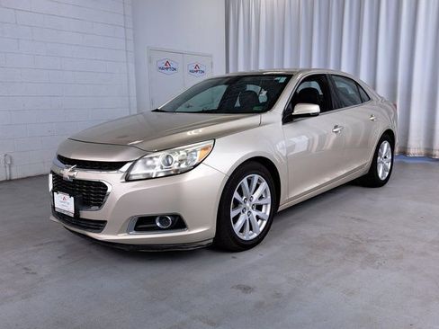 Used 2014 Chevrolet Malibu LT FWD image 2
