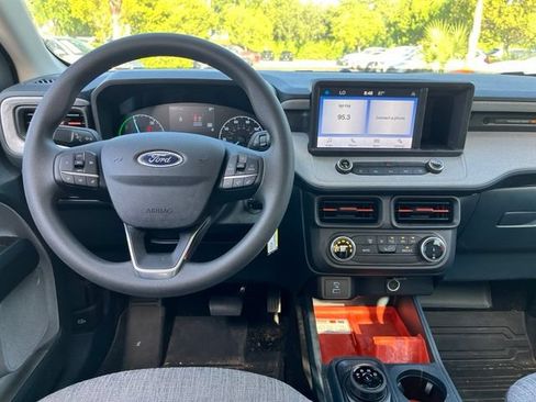 Used 2023 Ford Maverick XLT FWD image 10
