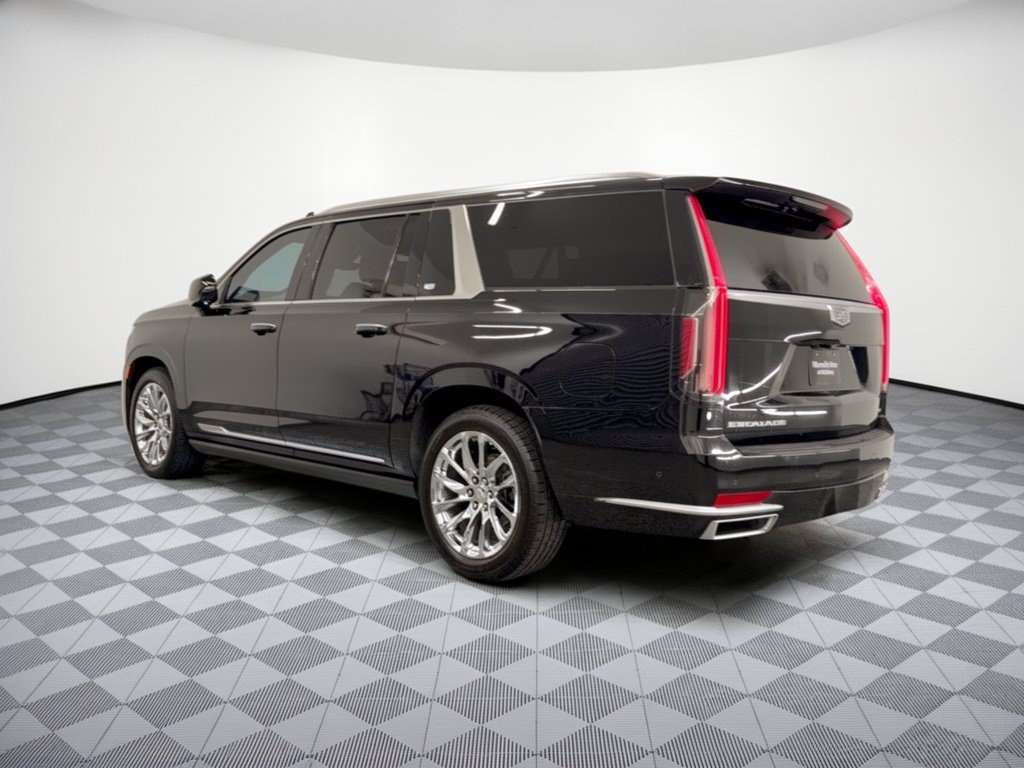 Used 2023 Cadillac Escalade ESV Premium Luxury Platinum w/ LPO, Radiant Package AWD/4WD image 3