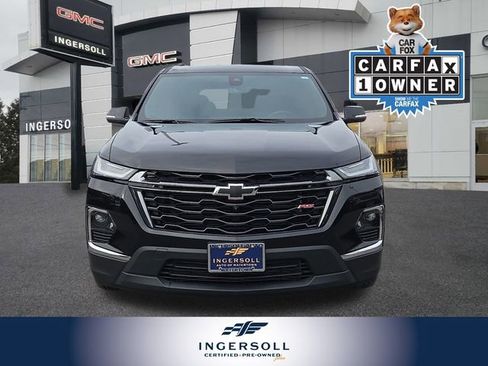 Used 2023 Chevrolet Traverse RS image 3