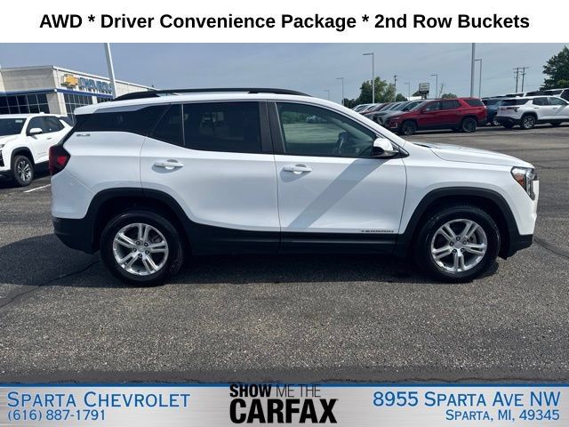 Used 2024 GMC Terrain SLE w/ Driver Convenience Package AWD/4WD image 2