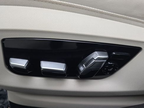 Used 2019 BMW M550i xDrive AWD/4WD image 14