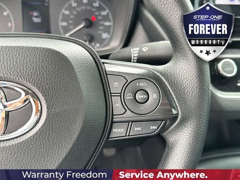 Used 2024 Toyota Corolla LE w/ LE Convenience Package FWD image 21