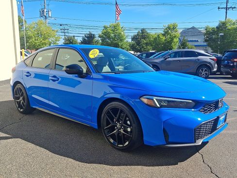 Used 2025 Honda Civic Sport image 3