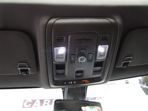 Used 2022 Chevrolet Tahoe LT w/ LT Signature Package RWD image 20