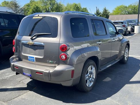 Used 2011 Chevrolet HHR LT FWD image 3