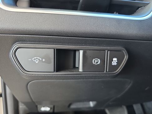 Used 2025 Kia K4 LXS image 25