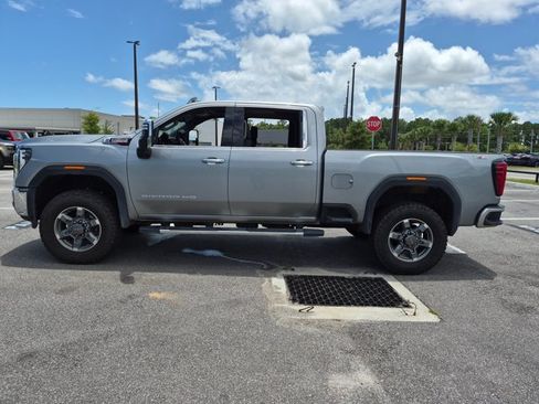 Used 2025 GMC Sierra 2500 SLT w/ SLT Premium Package AWD/4WD image 5
