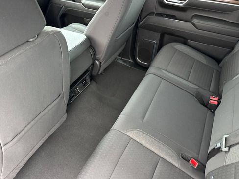 Used 2025 Chevrolet Silverado 1500 LT AWD/4WD image 9