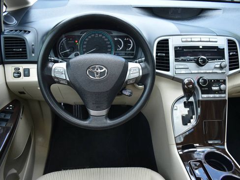 Used 2009 Toyota Venza AWD image 15