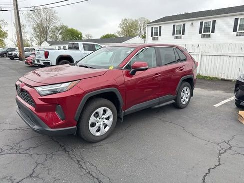 Used 2025 Toyota RAV4 LE FWD image 10