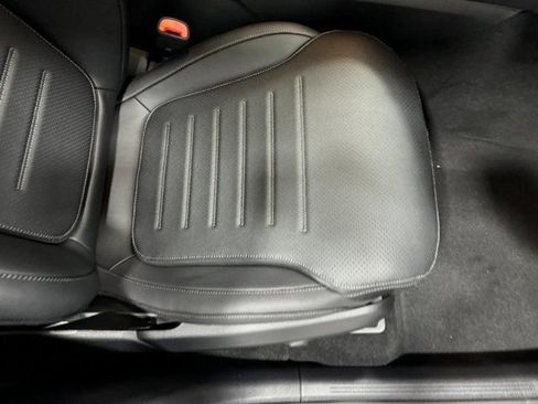 New 2026 Mercedes-Benz GLC 300 4MATIC image 19