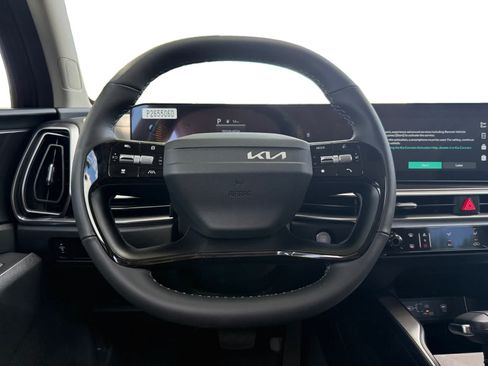 New 2026 Kia Sorento LX FWD image 13
