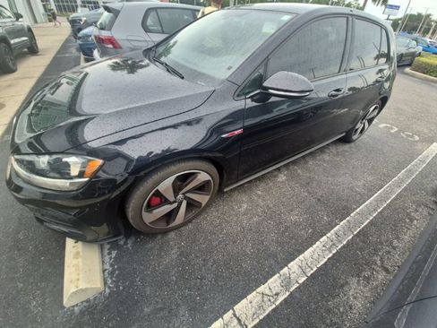 Used 2021 Volkswagen GTI S FWD image 3