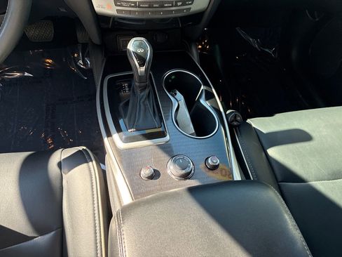 Used 2020 INFINITI QX60 Pure FWD image 16