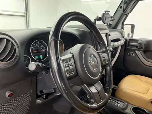 Used 2013 Jeep Wrangler Unlimited Sport image 15