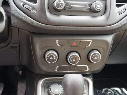 Used 2018 Jeep Compass Sport AWD/4WD image 24