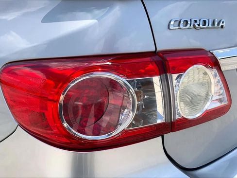 Used 2013 Toyota Corolla S FWD image 27