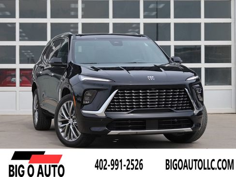 Used 2025 Buick Enclave Avenir w/ Super Cruise Package AWD/4WD image 1