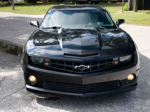 Used 2010 Chevrolet Camaro SS w/ RS Package image 10