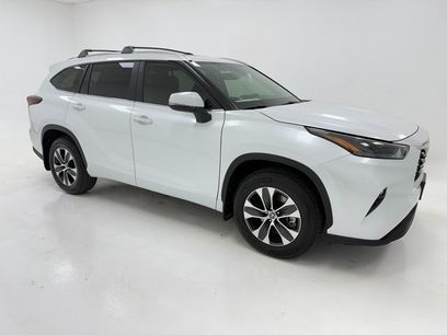 New 2026 Toyota Highlander XLE