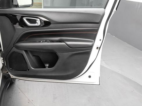 Used 2023 Jeep Compass Trailhawk image 41