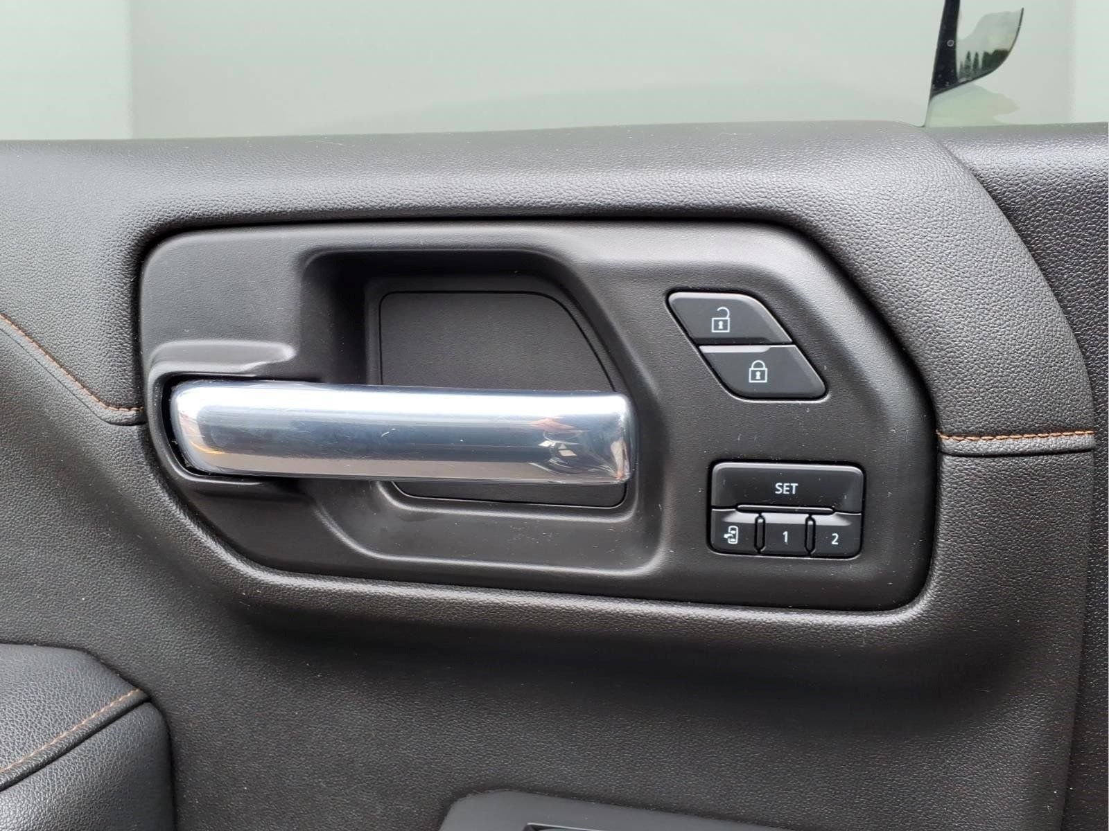 Used 2021 GMC Sierra 1500 AT4 w/ AT4 Preferred Package AWD/4WD image 16