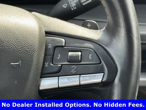 Used 2025 Cadillac XT4 Premium Luxury FWD image 14