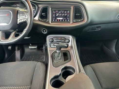 Used 2019 Dodge Challenger GT w/ Driver Convenience Group RWD image 15