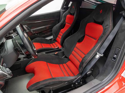 Certified 2015 Ferrari 458 Speciale Coupe image 5