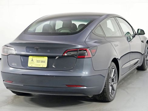 Used 2022 Tesla Model 3 image 51