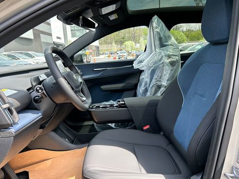 New 2026 Volvo EX30 Plus w/ Protection Package Premier AWD/4WD image 10