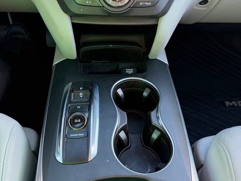 Used 2017 Acura MDX SH-AWD image 18
