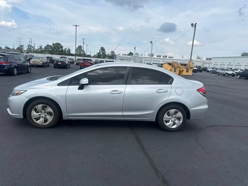 Used 2013 Honda Civic LX image 4