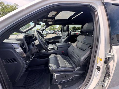 New 2026 Ford F250 Platinum w/ Tremor Off-Road Package AWD/4WD image 12