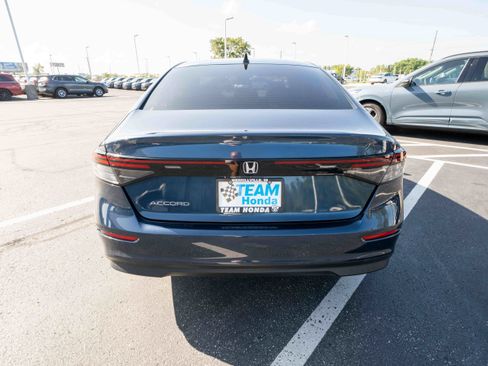 Used 2025 Honda Accord SE image 5