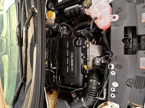 Used 2014 Chevrolet Sonic LT w/ Fun and Sun Package image 13