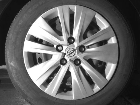 Used 2025 Nissan Sentra S FWD image 15