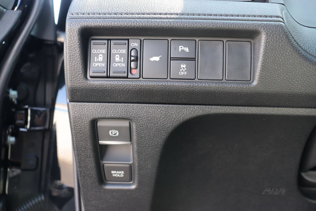 Certified 2026 Honda Odyssey Elite image 33
