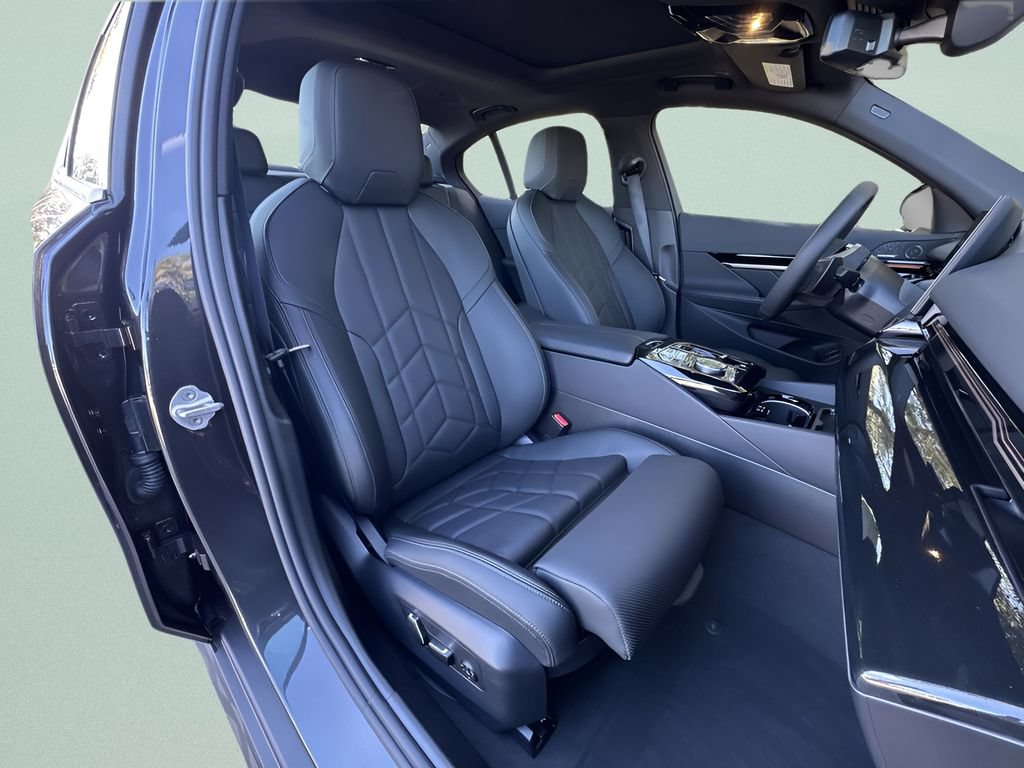 Certified 2026 BMW 530i w/ Premium Package RWD image 29