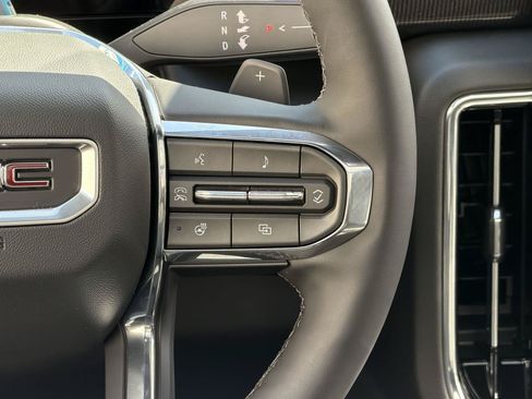 New 2026 GMC Yukon XL Elevation w/ Elevation Premium Package RWD image 11