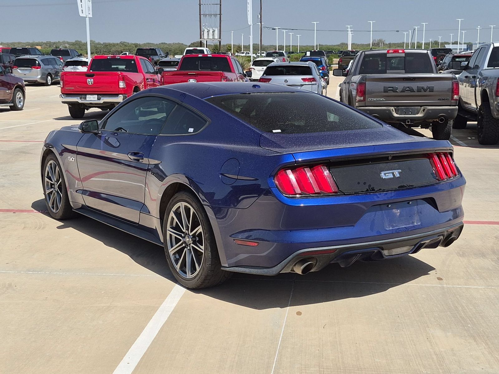 Used 2015 Ford Mustang GT Premium RWD image 5