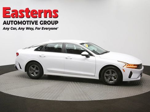 Used 2023 Kia K5 LXS image 43