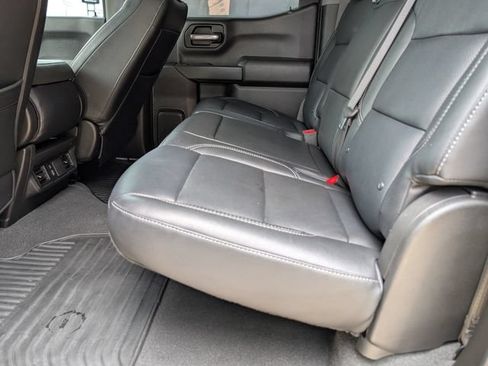 Used 2024 Chevrolet Silverado 1500 Custom Trail Boss w/ Turbomax Blackout Package AWD/4WD image 17