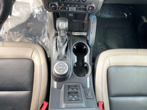 Used 2024 Ford Bronco Wildtrak AWD/4WD image 12