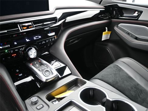 Certified 2026 Acura MDX A-Spec image 4