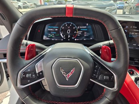 Used 2024 Chevrolet Corvette Stingray Preferred Conv w/ Z51 Performance Package RWD image 28