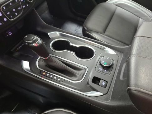 Used 2020 Chevrolet Traverse High Country AWD/4WD image 34