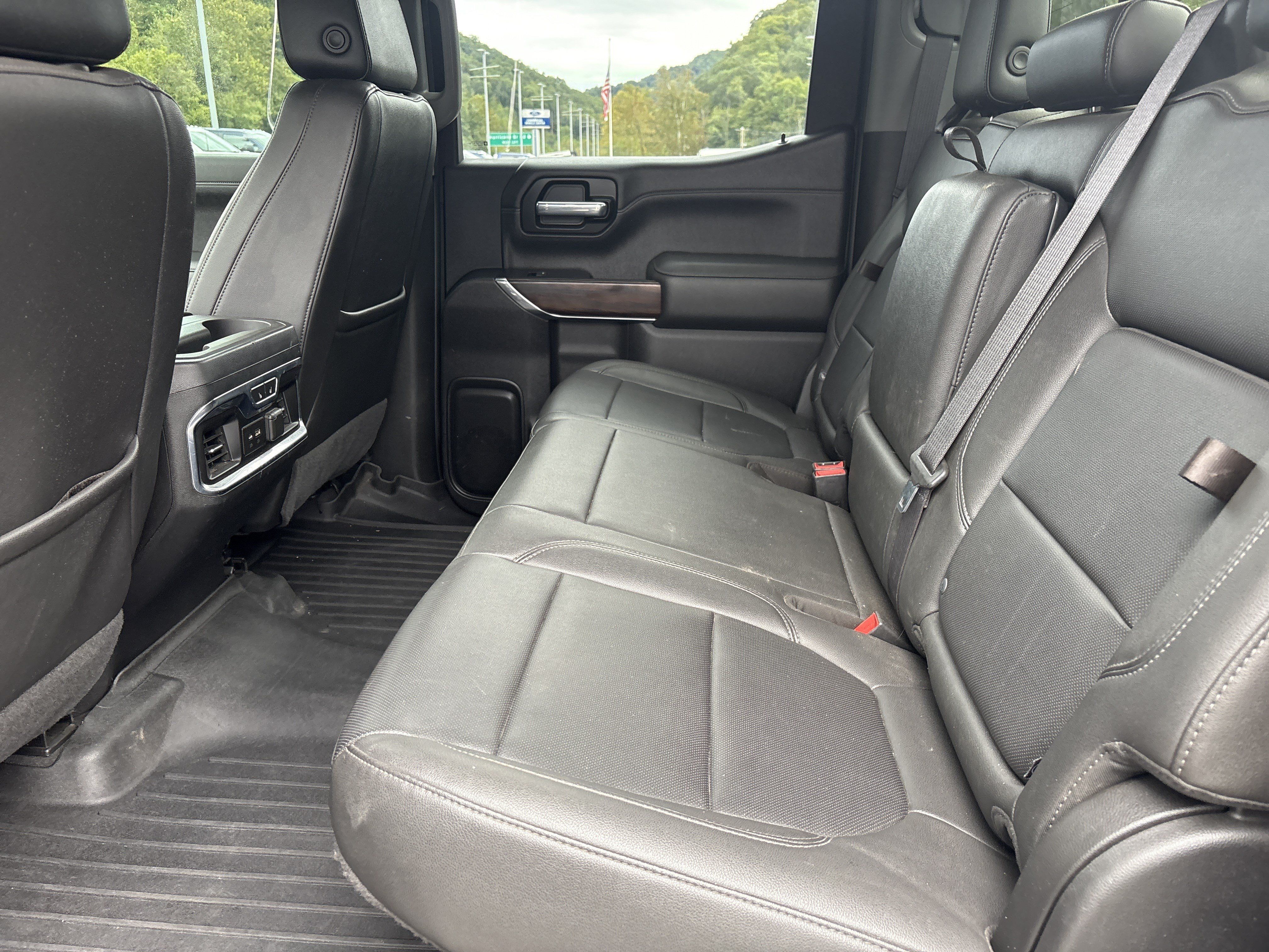 Used 2021 GMC Sierra 1500 SLT w/ SLT Premium Package AWD/4WD image 13