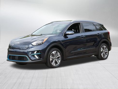 Certified 2021 Kia Niro EX w/ Cold Weather Package FWD image 3